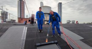 Пошаговое руководство по монтажу наплавляемой кровли: от подготовки до сдачи объекта
